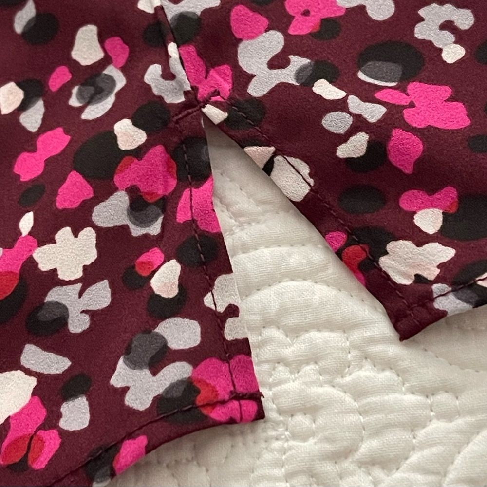 Talbots Sleeveless Top Confetti Print on Burgundy Tie Ruffle Neckline Size M - Picture 15 of 15